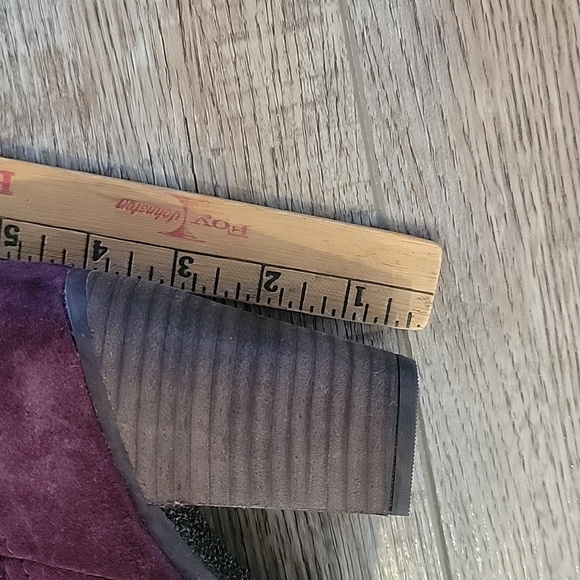 Steve madden suede boots. Nwot. Never wore. 6.5m ( burgundy) - Picture 4 of 15